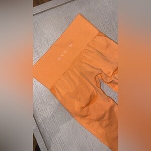 NVGTN contour seamless leggings. Size small NWOT